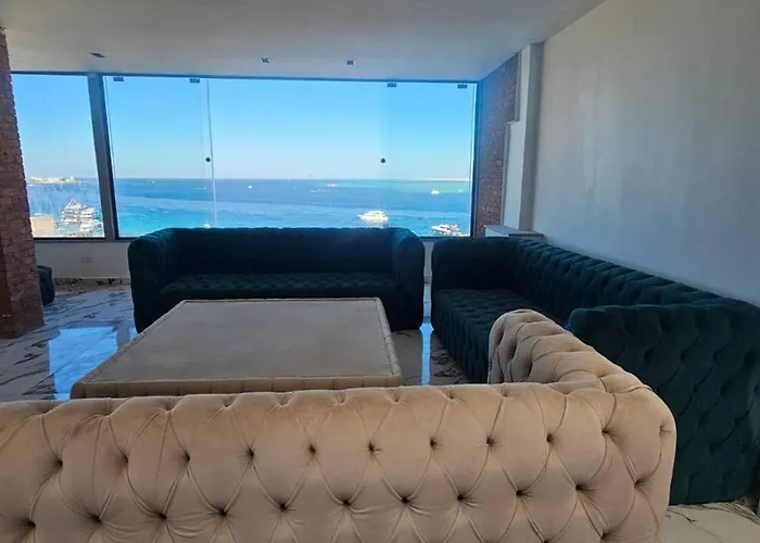 Sea View Penthouse Sea Front Center 11