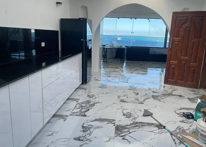 Sea View Penthouse Sea Front Center 11 Apartment