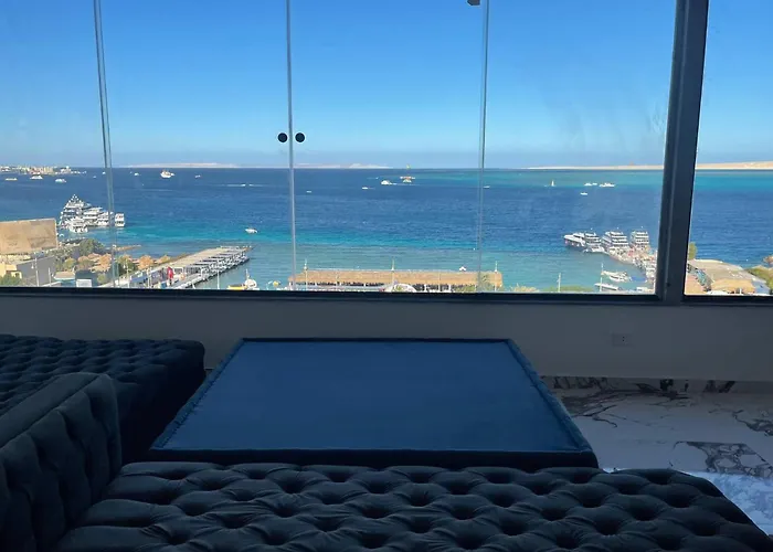 Sea View Penthouse Sea Front Center 11 Apartment