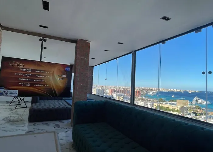 Sea View Penthouse Sea Front Center 11 Apartment *